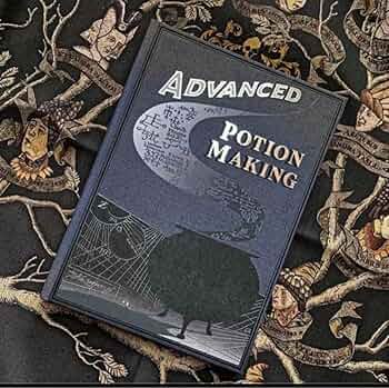 ハリーポッター　スネイプ　魔法薬の教科書 71AAhThb+9L._UF350,350_QL50_.jpg